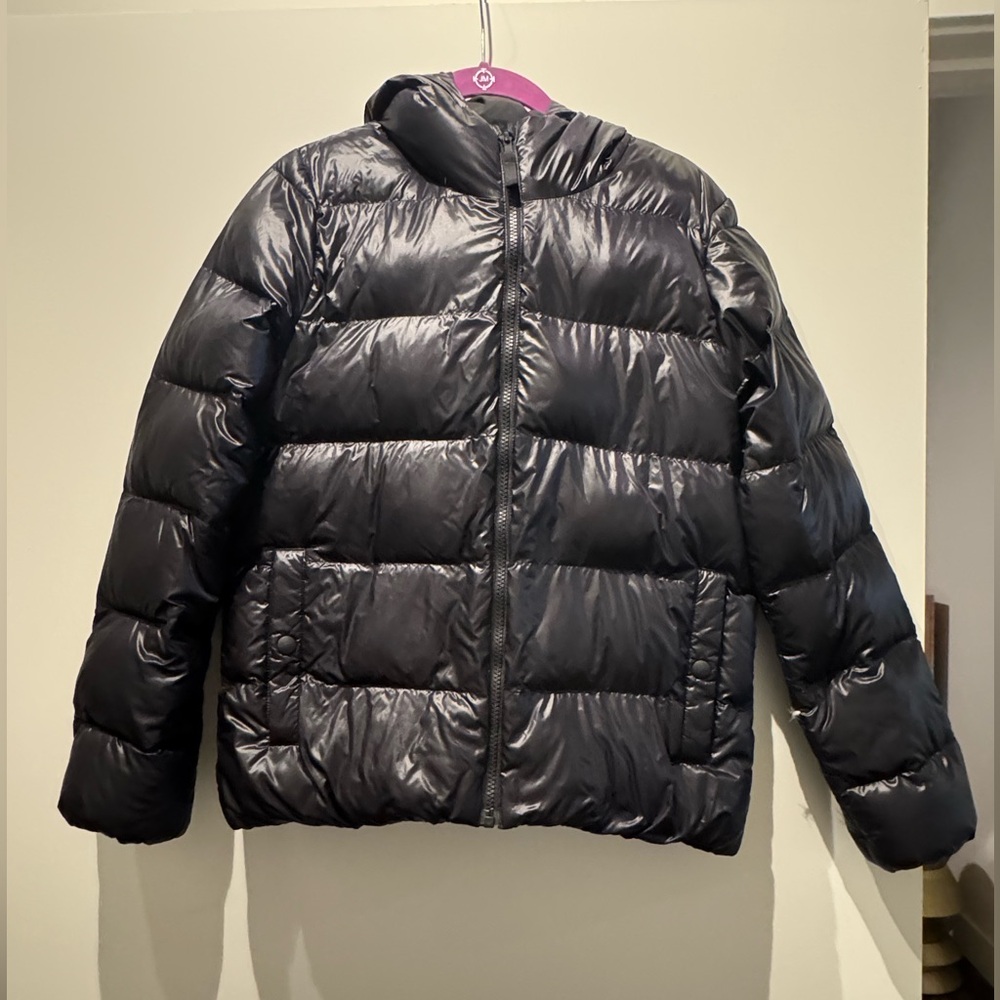 Patagonia women’s cropped puffer jacket size small.